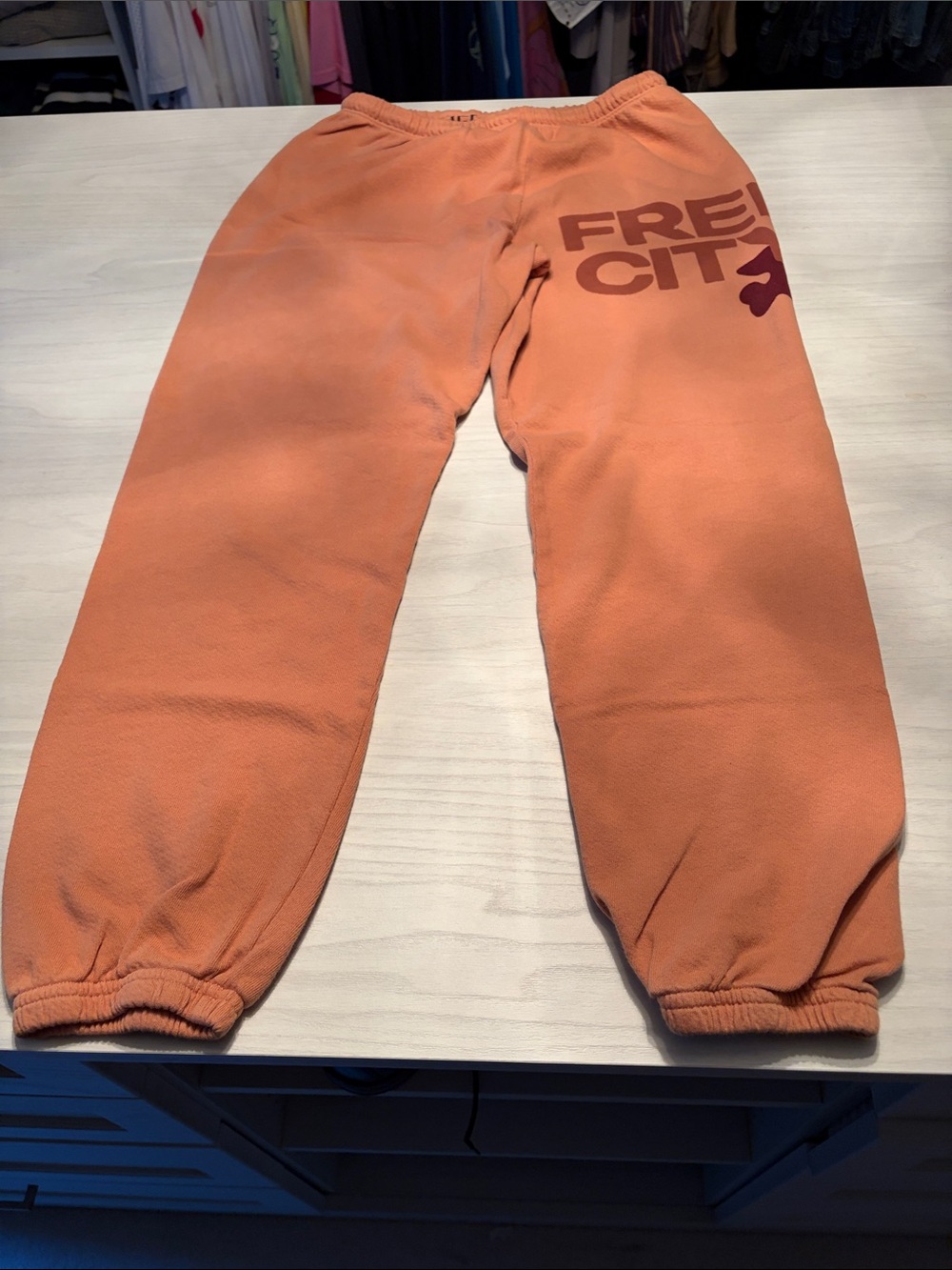 freecity Graphic Track Pants with Logo - Picture 2 of 11